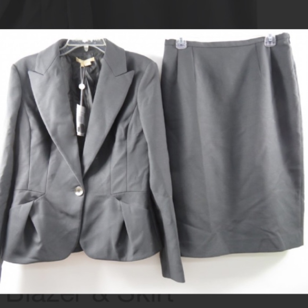 Michael Kors Suit 100% Virgin Wool NWT - Picture 1 of 8